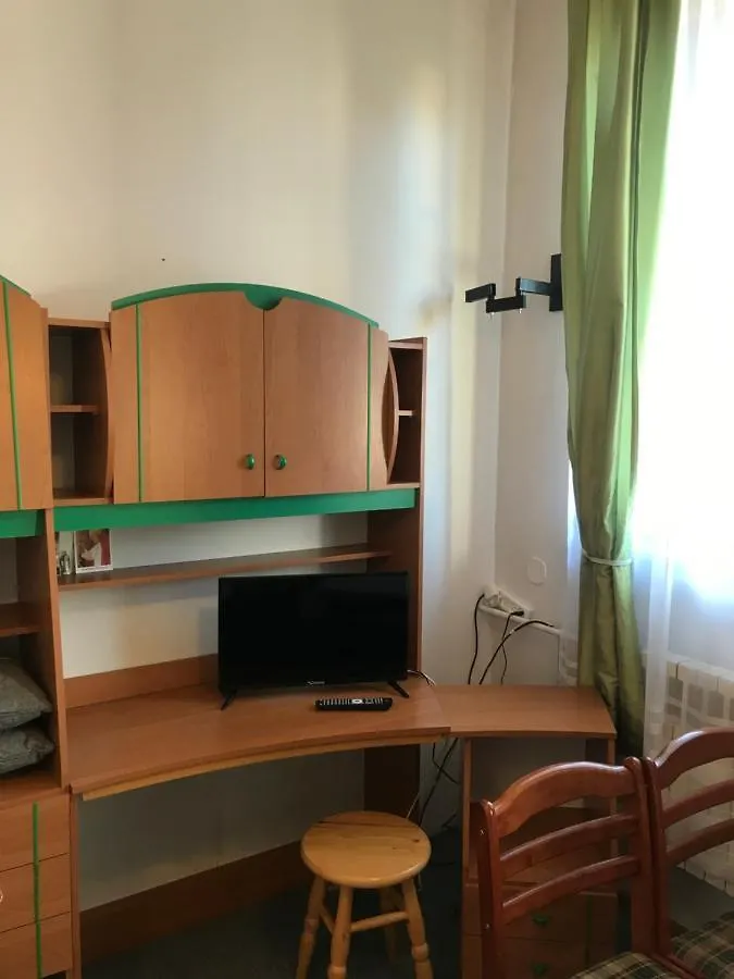 Willa Skoczek: Two-Room Apartment with Shared Bathrooms and Thermal Spa Access Zakopane